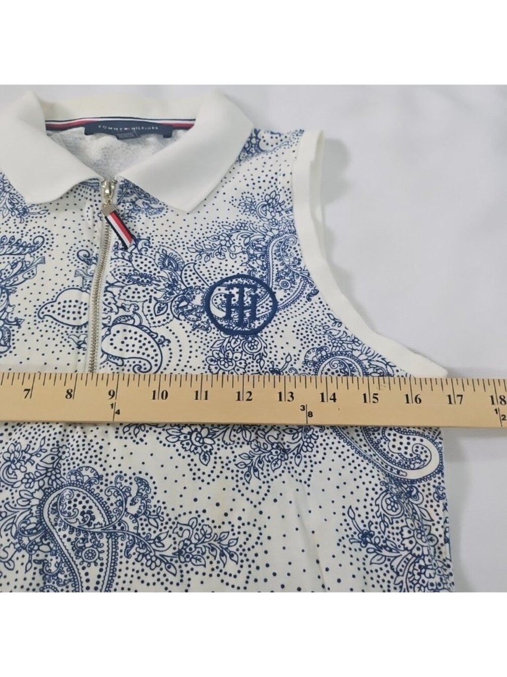 Tommy Hilfiger Sleeveless Golf Polo M Blue White Paisley Tennis Top Country Club - Picture 10 of 13